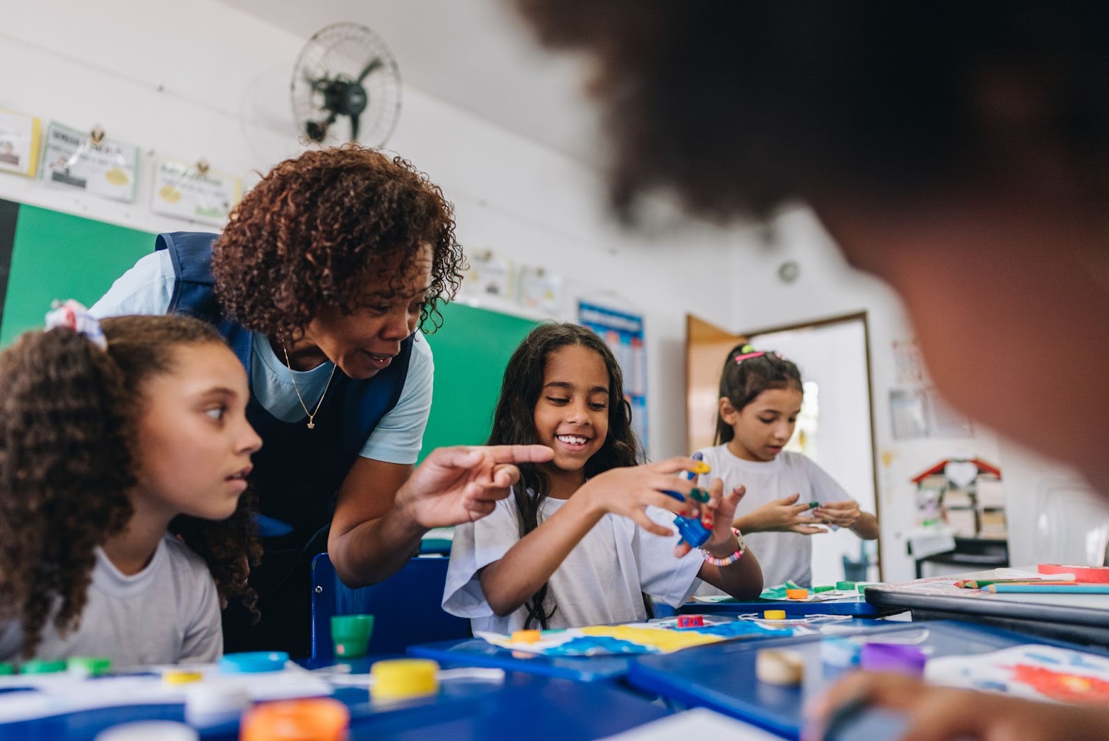 Banner da matéria 5 sinais de atraso cognitivo no desenvolvimento infantil