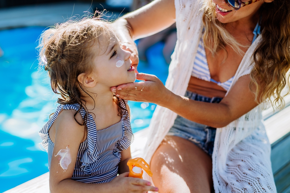 Banner da matéria Crianças e adolescentes precisam suplementar vitamina D? Entenda a importância do nutriente
