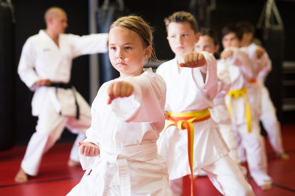 Banner da matéria Benefícios do Taekwondo para crianças: do comportamento ao desempenho escolar
