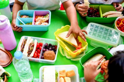 Lancheira escolar: como manter o lanche fresco em dias de calor intenso