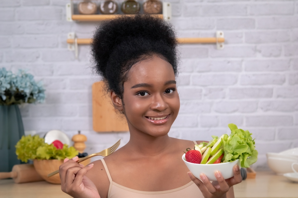 Banner da matéria Alimentos que aumentam a imunidade das crianças: o que diz a ciência?
